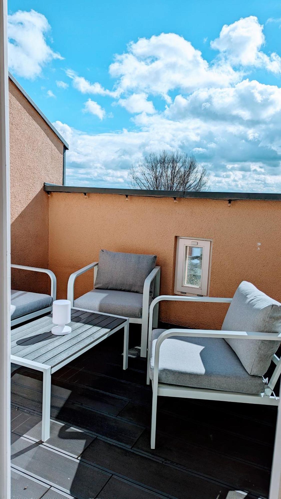 קמניץ Rooftop Art Apartment, E-Roller,Ausblick,Wlan,Tv מראה חיצוני תמונה